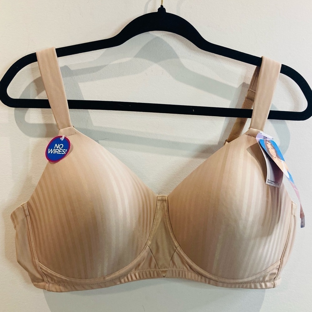 PLAYTEX Sz 38D Perfectly Smooth Padded No Underwire Adjustable Straps Bra NEW